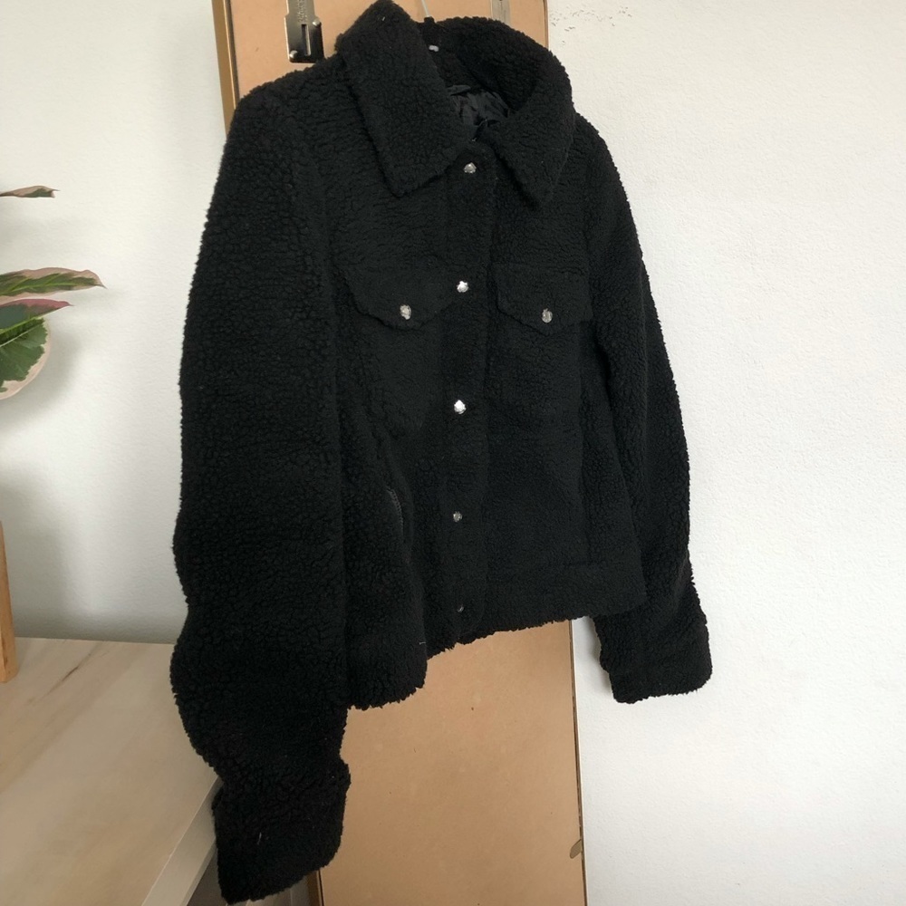 VERO MODA Shearling Jacket - Picture 4 of 5
